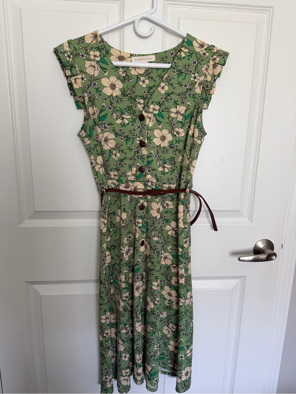 Floral Button-Front Green Midi Dress with belt